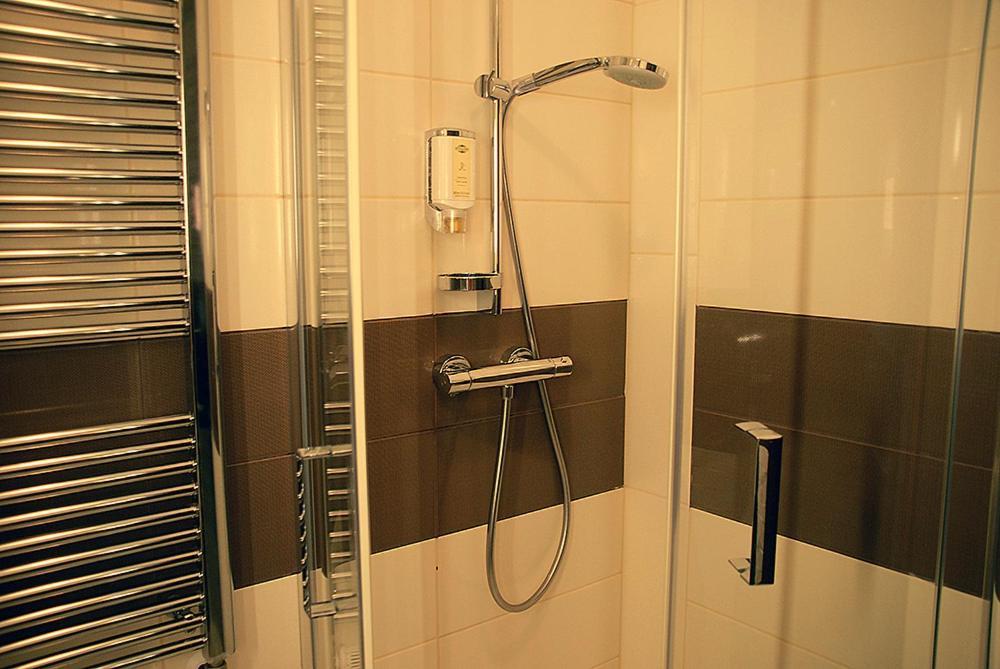 Hotel Opara Trebnje Oda fotoğraf